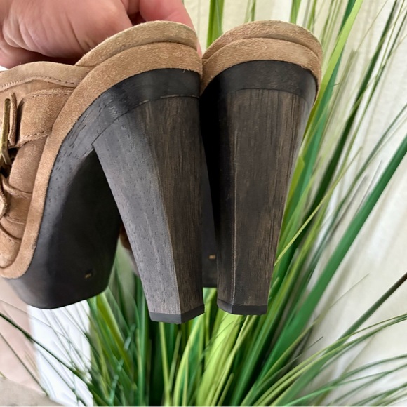 Juicy Couture Colette Taupe Wooden Heel Mules - Picture 8 of 10